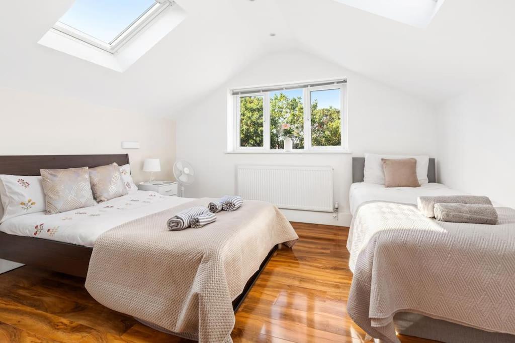 Apartment Two Bed In Leytonstone London