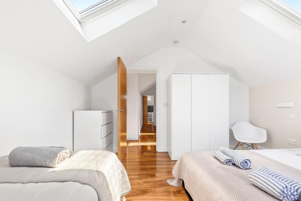 Apartment Two Bed In Leytonstone