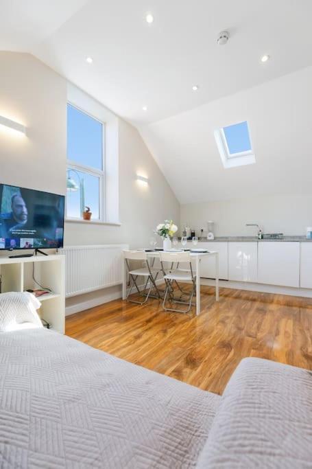 Apartamento Two Bed In Leytonstone